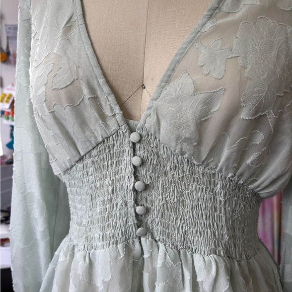Lulu's Soft Mint Green Sheer Floral Blouse  size Large - Picture 3 of 7